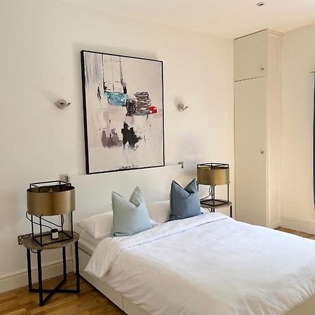 런던 Modern And Light 2 Bed Flat In Sw2 아파트 외부 사진